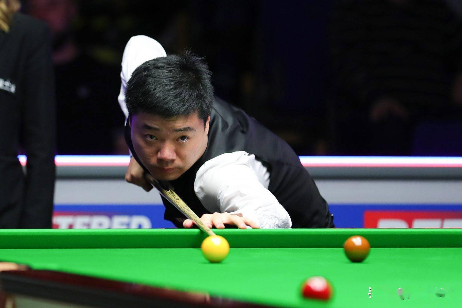 优异表现 优异表现