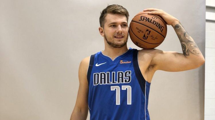 仅与球员个 仅与球员个