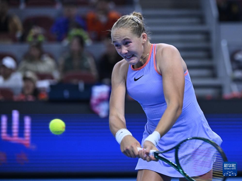 赛中筑起稳 赛中筑起稳